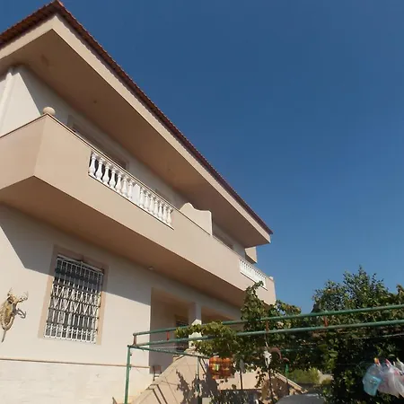 Guest house Vila Bega Sarande